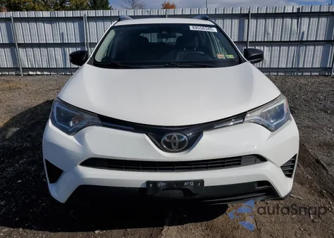 2017 Toyota Rav4 Le z USA, uszkodzony, nr VIN JTMBFREV7HJ121680